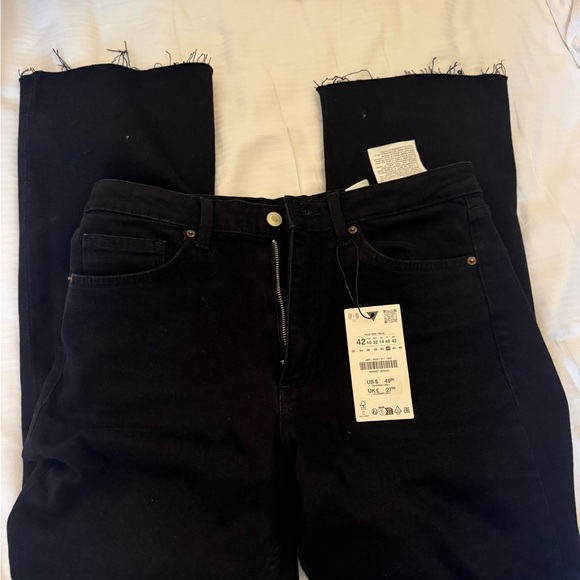 Zara Cropped Flare High Waisted Jeans - Picture 10 of 13